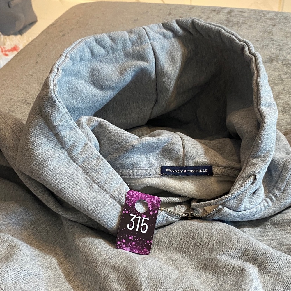 Brandy Melville Christy Zip-Up Gray Hoodie {315} - Picture 10 of 15